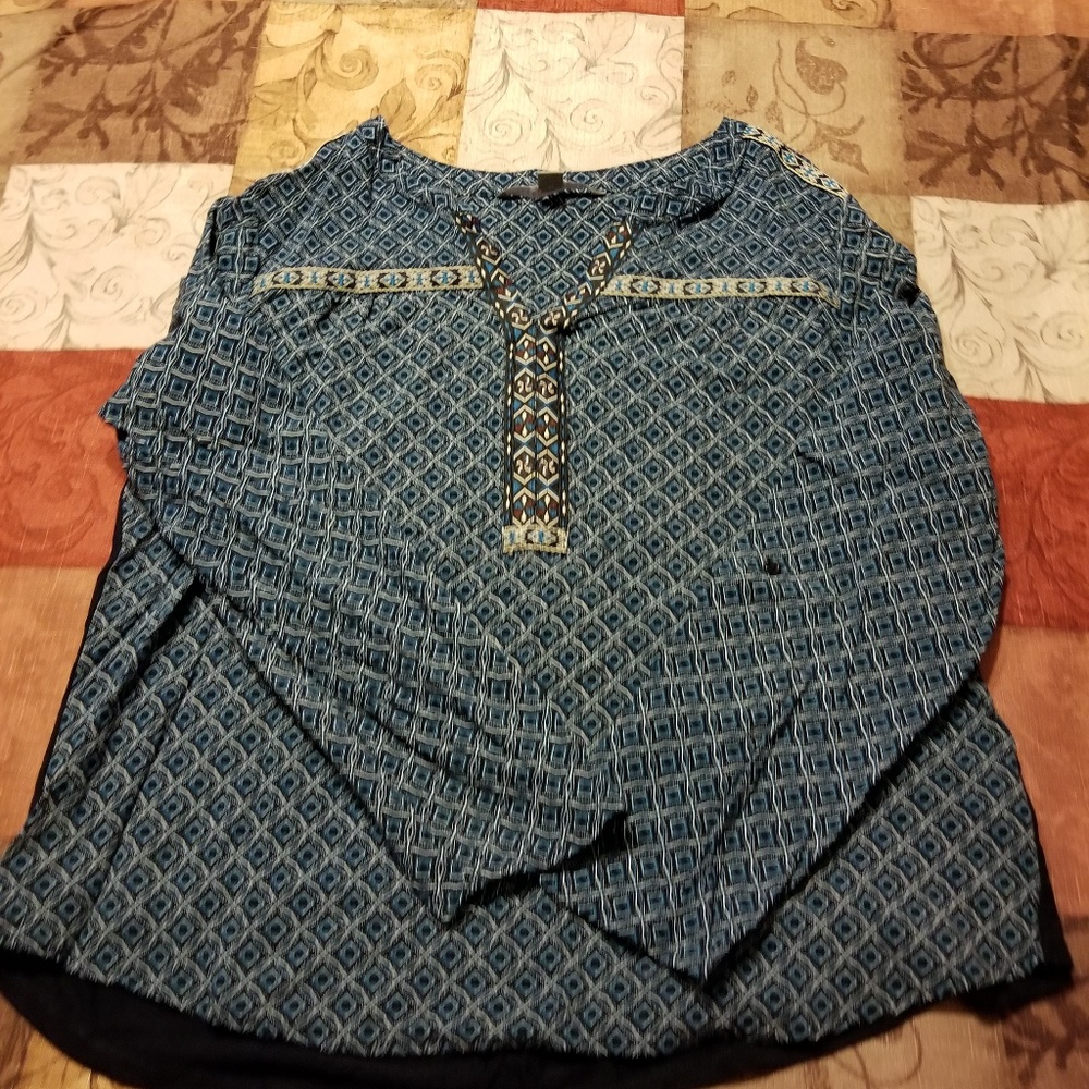 2/$12 🤩 Valerie Stevens 3/4 Sleeve Top
